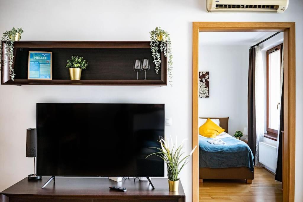 Free Parking! Soho Budapest 304, 4 Ppl, Ac, Fast Wifi, Smart Tv Экстерьер фото